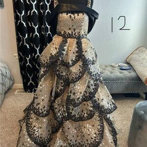 Elegant Black and Gold  Dress